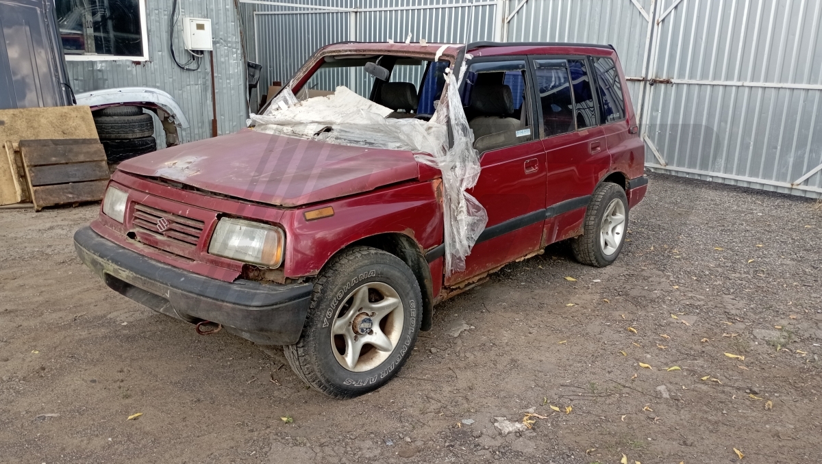 Разборка Suzuki Sidekick 1992 г.в. с пробегом 300 000 км