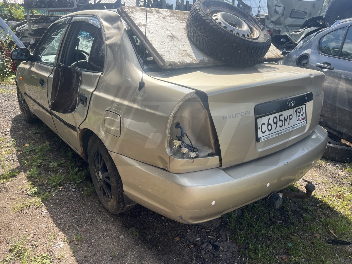 Разборка Hyundai Accent 2005 г.в. с пробегом 190 000 км