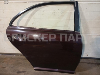 Дверь задняя правая на Тойота Авенсис 2 (T250) 6700305110