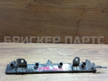 Топливная рампа (рейка форсунок) на Сузуки Свифт 3 поколение RS 1573086G00