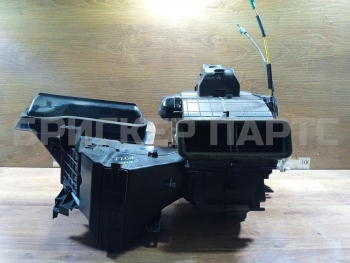Корпус отопителя на Митсубиси Кольт 6 поколение Z30 7801A478
