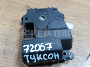 Моторчик заслонки отопителя на Хендай Тусан 1 поколение B400730570