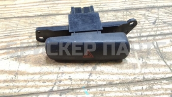 Кнопка аварийной сигнализации на Митсубиси Каризма 1 поколение MR114083