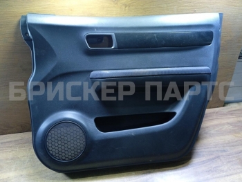 Обшивка двери (обивка) передней правой на Сузуки Свифт 3 поколение RS 8371163J0