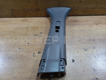 Облицовка стойки центральной правой на Митсубиси Кольт 6 поколение Z30 7211A066ZZ