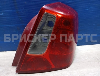 Фонарь задний правый на Шевроле Лачетти J200 96551224