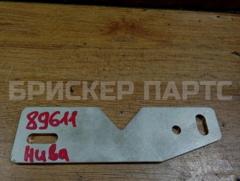 Переходная пластина замка капота на ВАЗ Лада Нива 2121 Тайга, Урбан, Легенд  BR040124