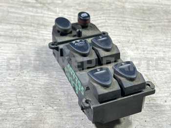 Блок управления стеклоподъемниками (единый) на Хонда Сивик 8 4D (FD) M34938