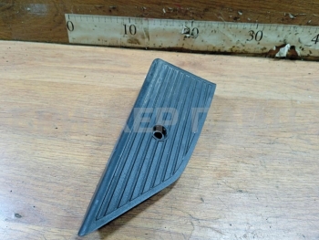 Площадка для отдыха ноги на Форд Фиеста MK5 2S61A12036BAW