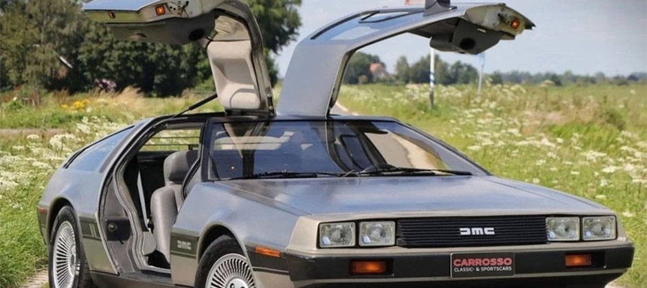В Краснодаре сняли на фото и выставили на продажу DeLorean из «Назад в будущее»