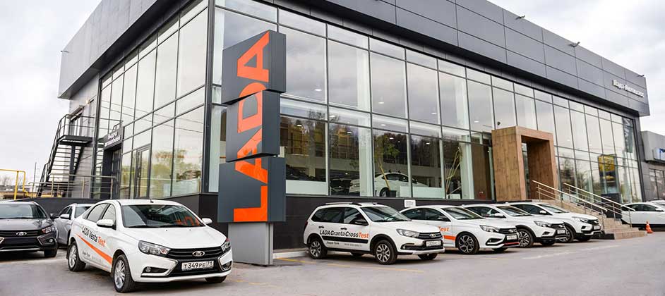 АвтоВАЗ начнет продавать модели Lada только с допоборудованием с 15 ноября